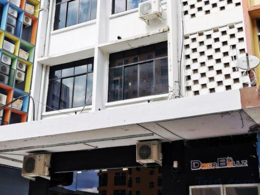 Hotel Oyo 89398 Doorbellz à Kota Kinabalu Extérieur photo