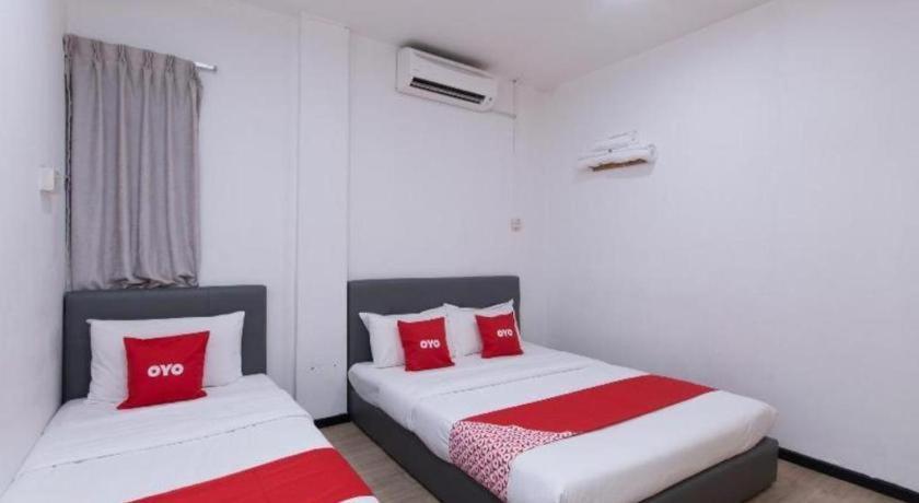 Hotel Oyo 89398 Doorbellz à Kota Kinabalu Extérieur photo